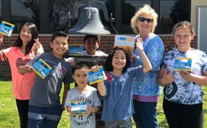 Students Raise Money to Lend Helping Hand - article thumnail image